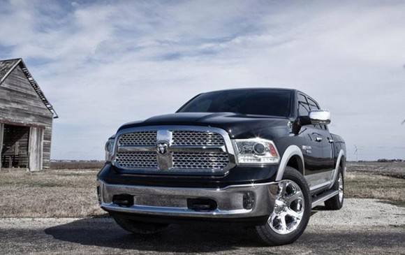 專家稱電池性能是新能源汽車發(fā)展的關(guān)鍵