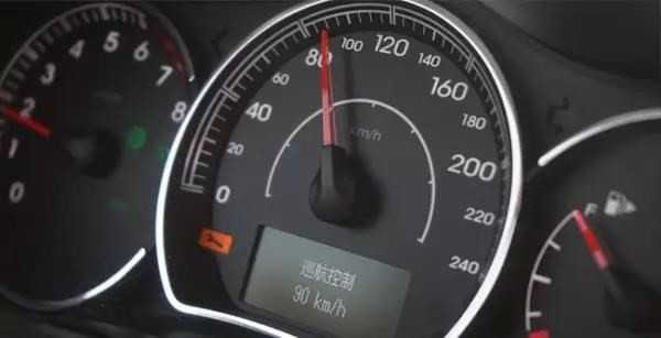 油耗不達(dá)標(biāo)汽車暴增 這鍋雙積分背嗎