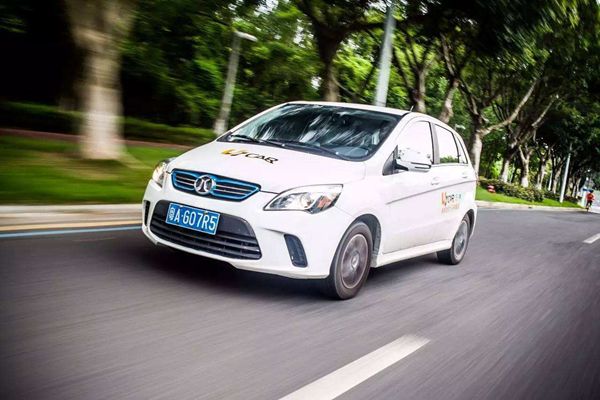 新能源汽車駛向技術創新快車道