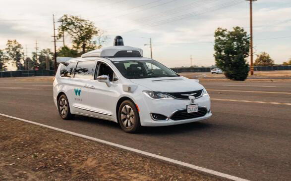 谷歌無人駕駛汽車開進亞特蘭大