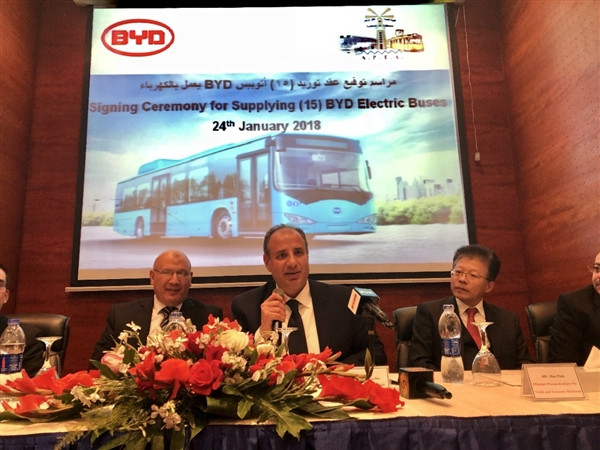 比亞迪打造埃及首支純電動巴士車隊