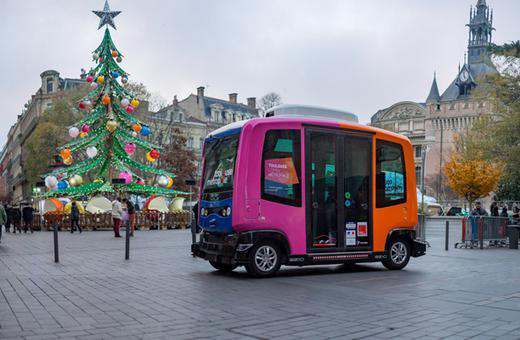 兩家公司就自動駕駛交通服務達成合作