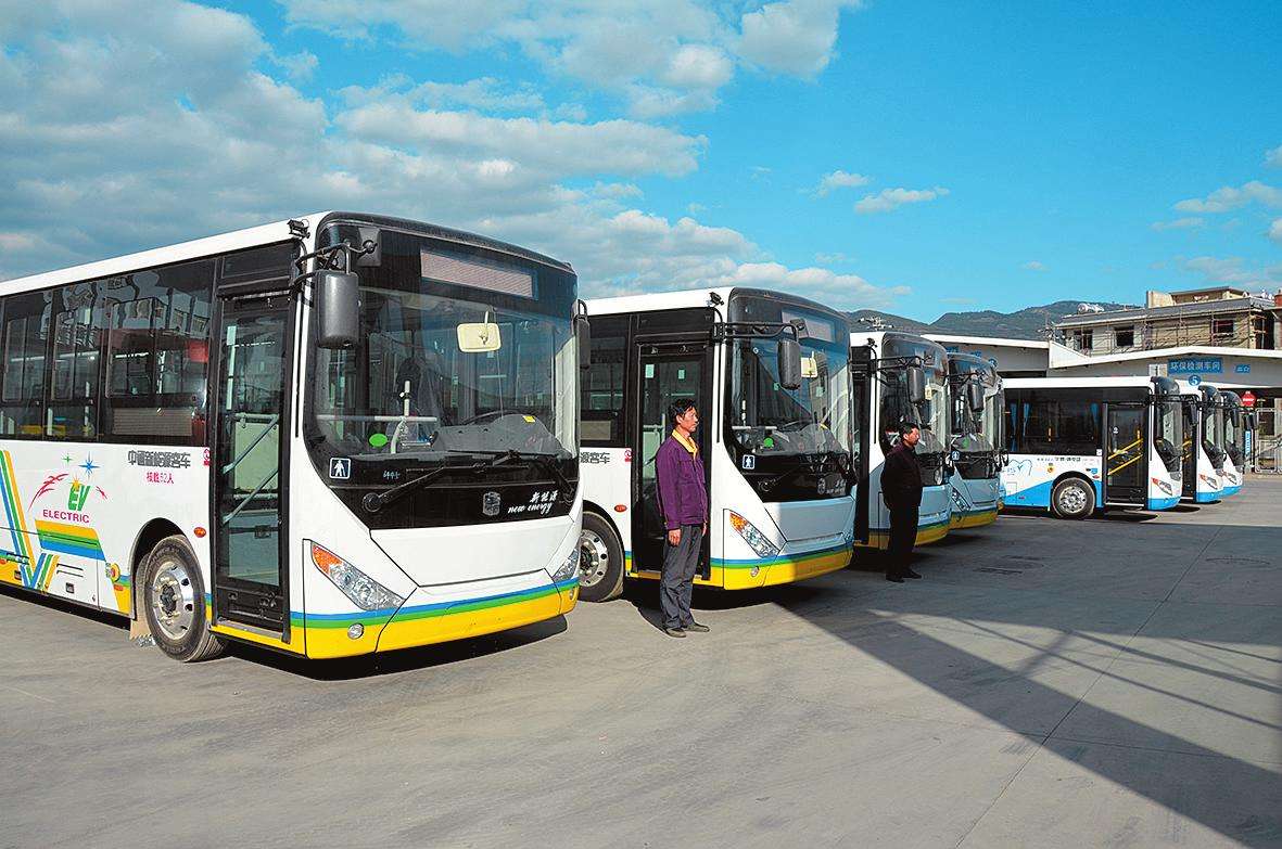 遼寧沈陽新民引進25輛純電動公交車