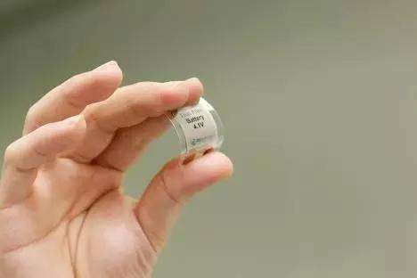 日本政府和企業將共同研發全固態電池