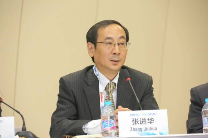 張進華：燃料電池汽車重點項目及城市級示范應用