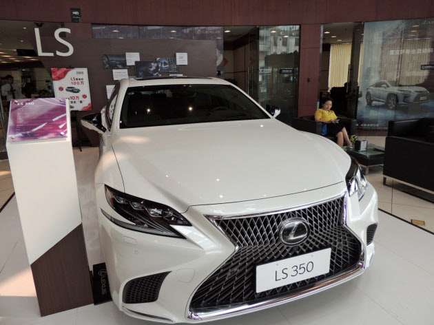 根據豐田汽車發布的最新數據，在剛剛過去的9月份，其在中國市場(含豪華品牌雷克薩斯)終端零售銷量達到140,000輛，較去年同期的118,900輛提高近18%。