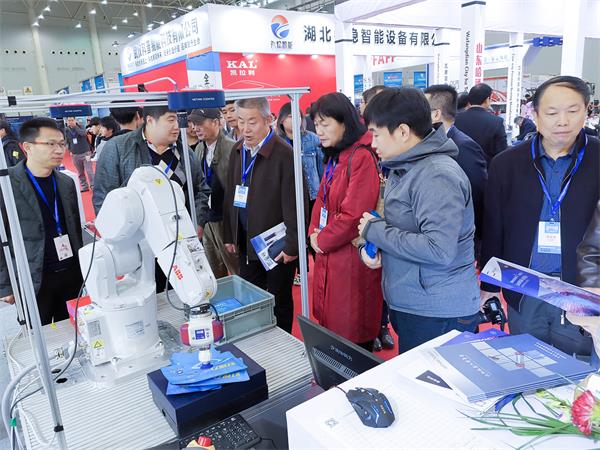 2018武漢國際新能源汽車工業展在武漢盛大開幕 2018武漢國際新能源汽車工業展在武漢盛大開幕