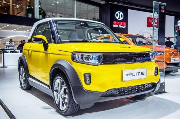 北汽新能源11月銷量奪冠，成國內(nèi)首家產(chǎn)銷超30萬的純電車企