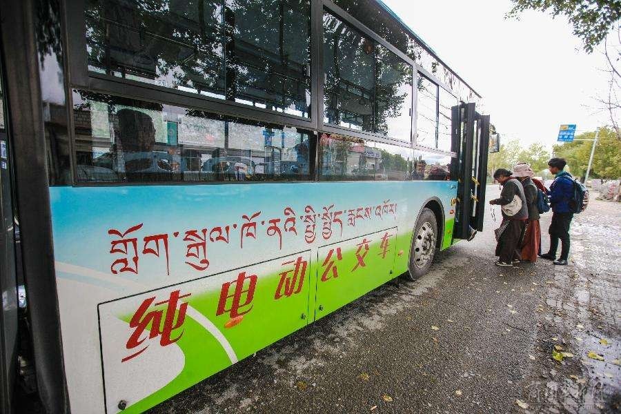 拉薩公交更新換代 今年新能源公交車占比將達80%